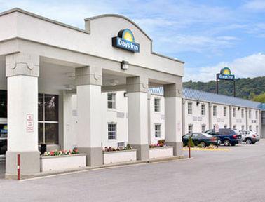 Days By Wyndham Near I-81 Hotel Roanoke